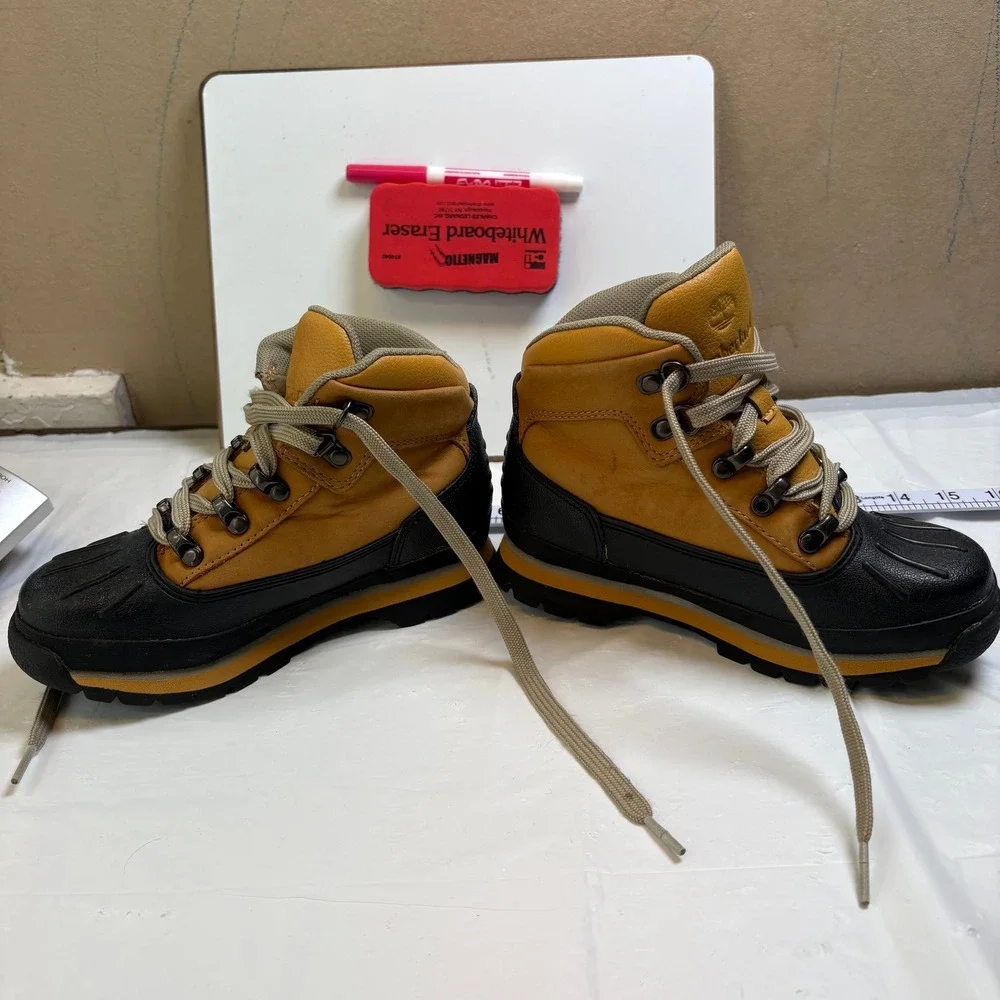 Timberland wheat materials